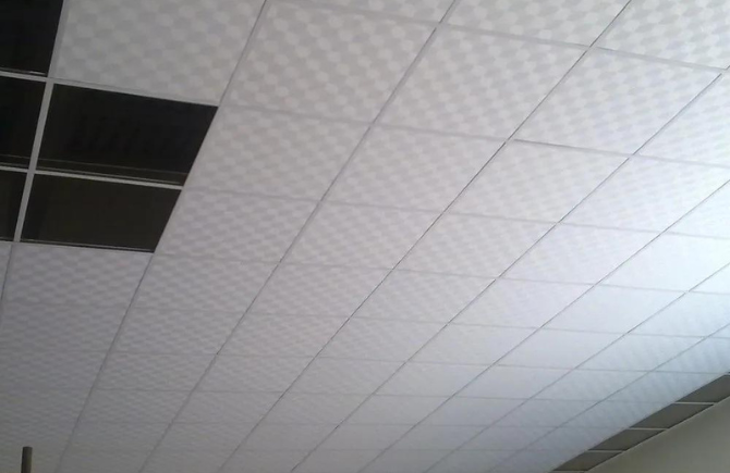 Trần nhựa thả 60x60 thi công ở nhiều không gian