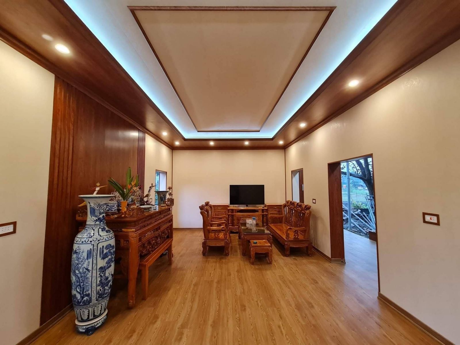 Thi công ốp trần, tường nhựa là một giải pháp tối ưu hiện nay